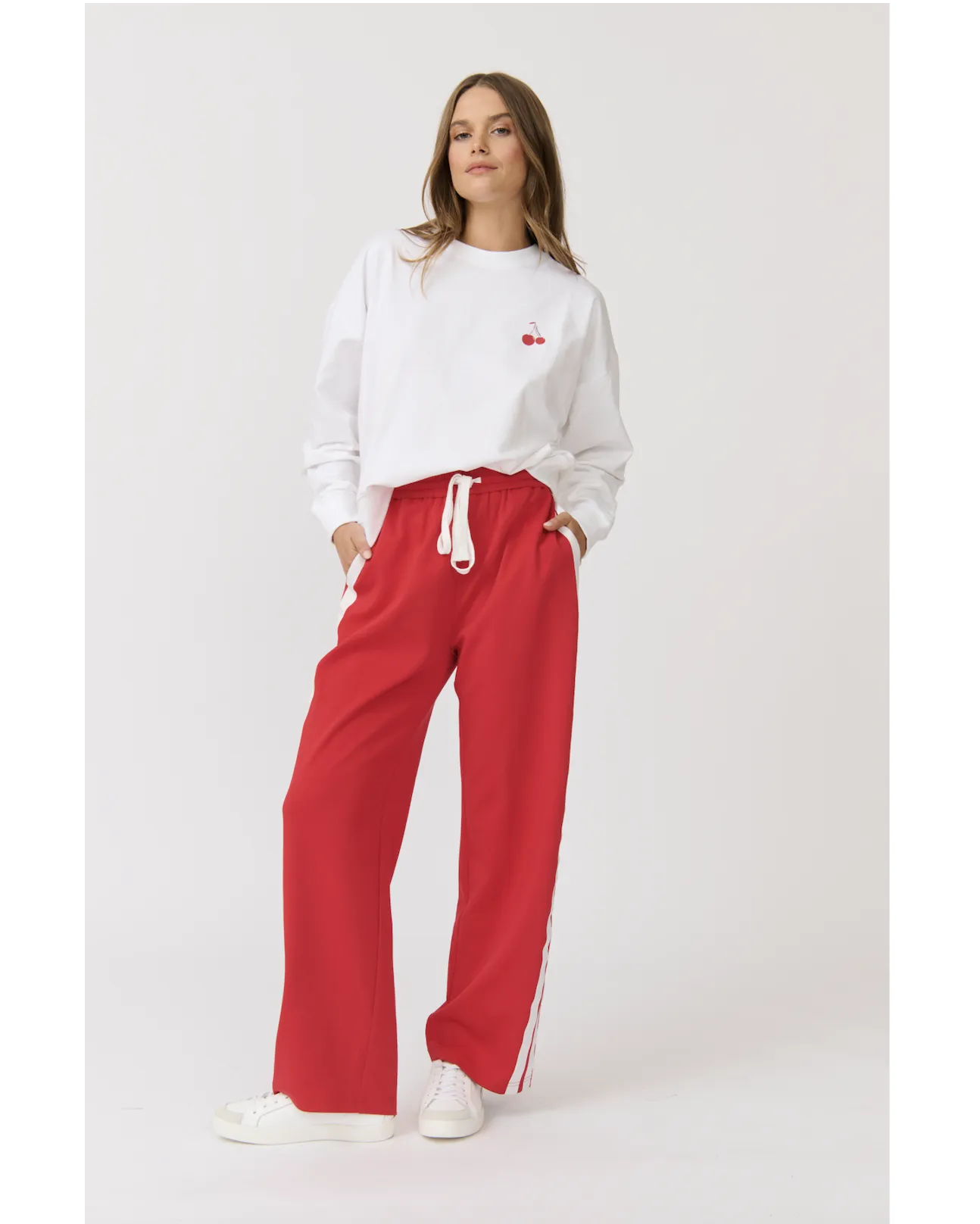 Cartel & Willow Ada Slim Sweater - White/Cherry