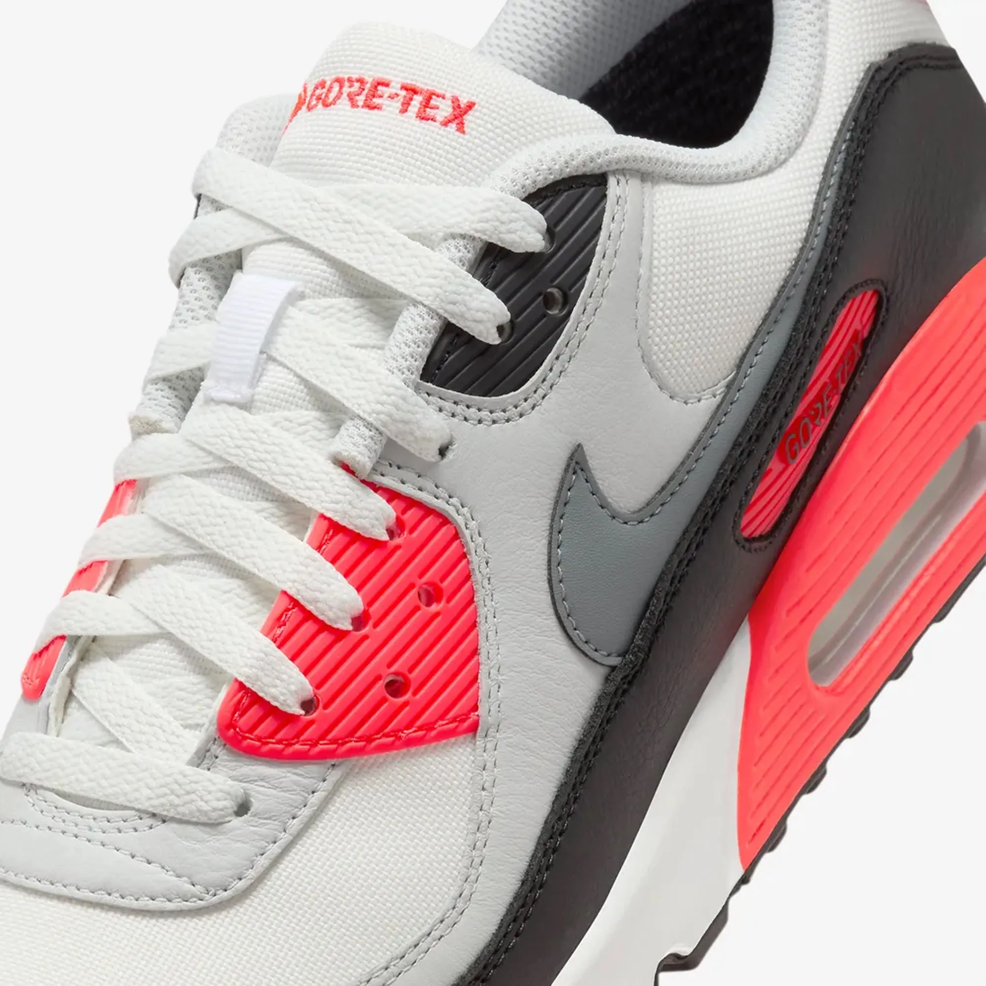 Nike | AIR MAX 90 GORE-TEX  { SUMMIT WHITE/COOL GREY-BRIGHT CRIMSON