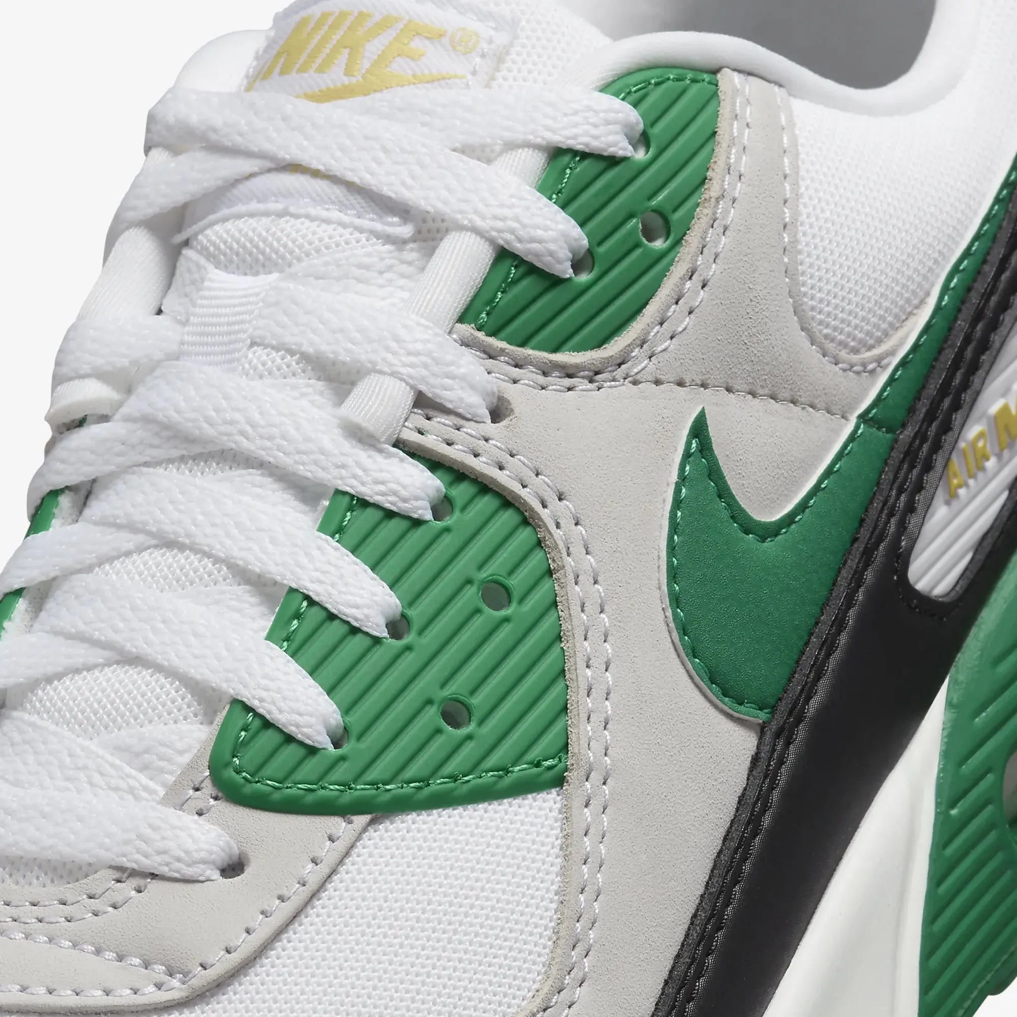 Nike | AIR MAX 90  { WHITE/MALACHITE-BLACK-MALACHITE