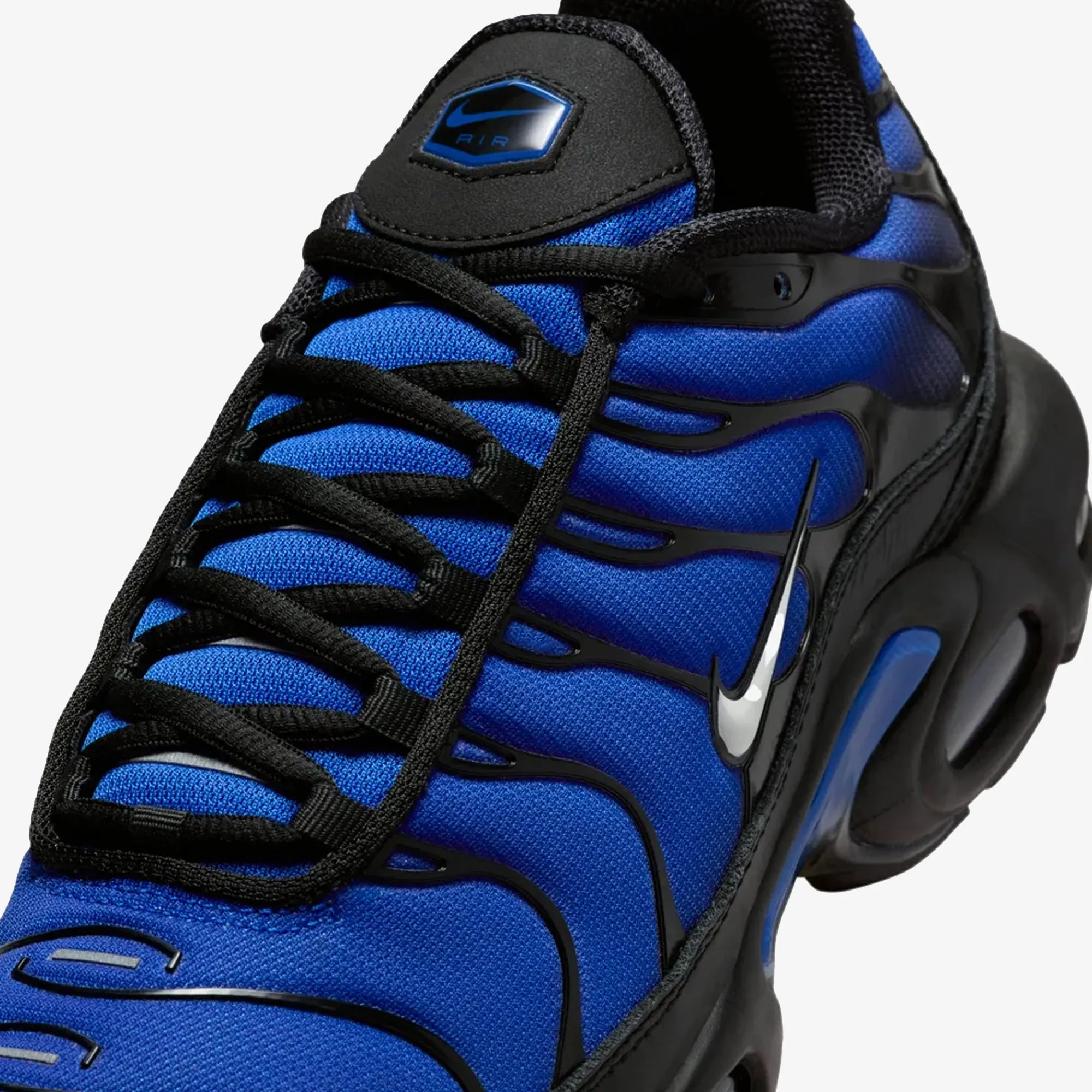 NIKE | AIR MAX PLUS PREMIUM { BLACK/PHANTOM-RACER BLUE-OBSIDIAN