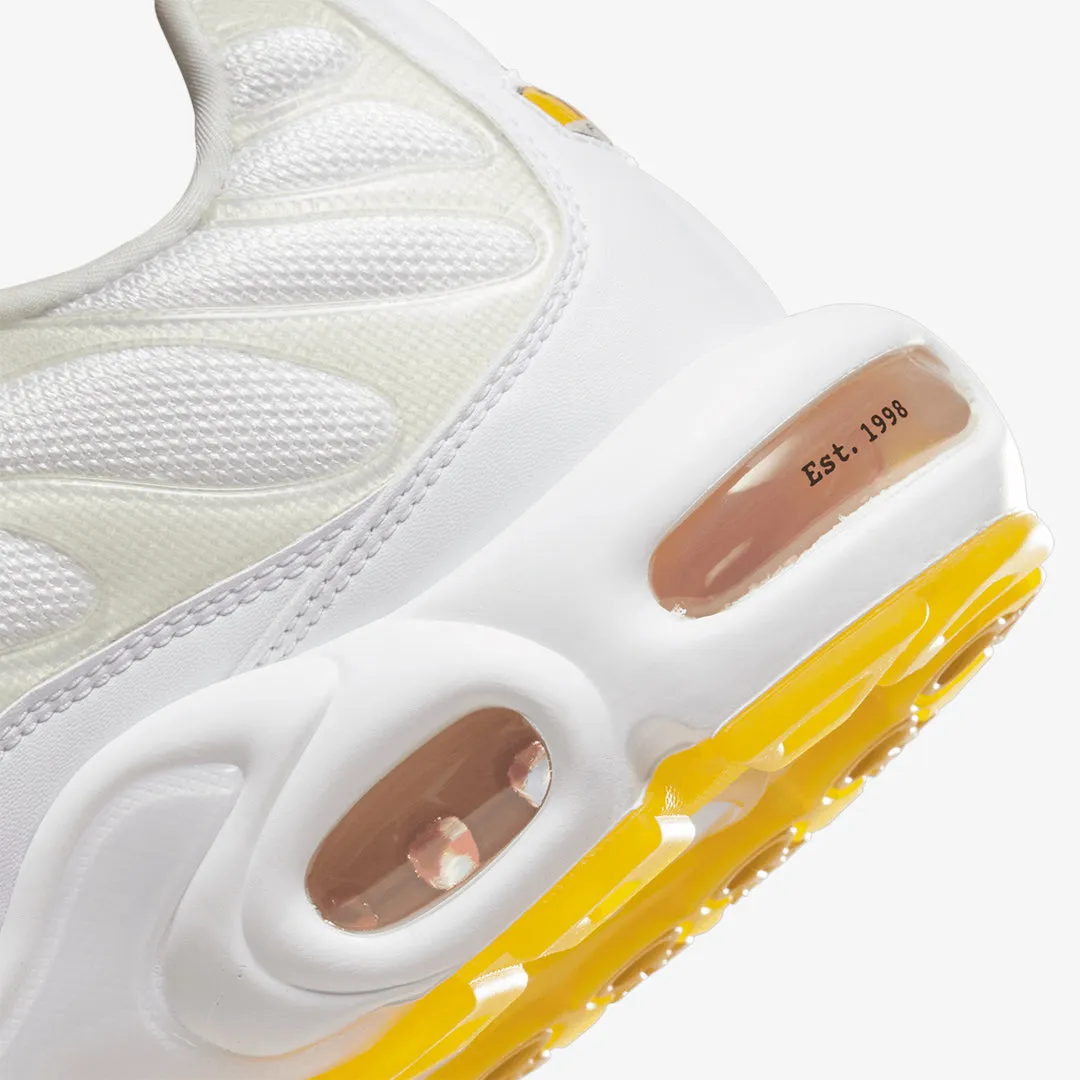 Nike | AIR MAX PLUS SE  { WHITE