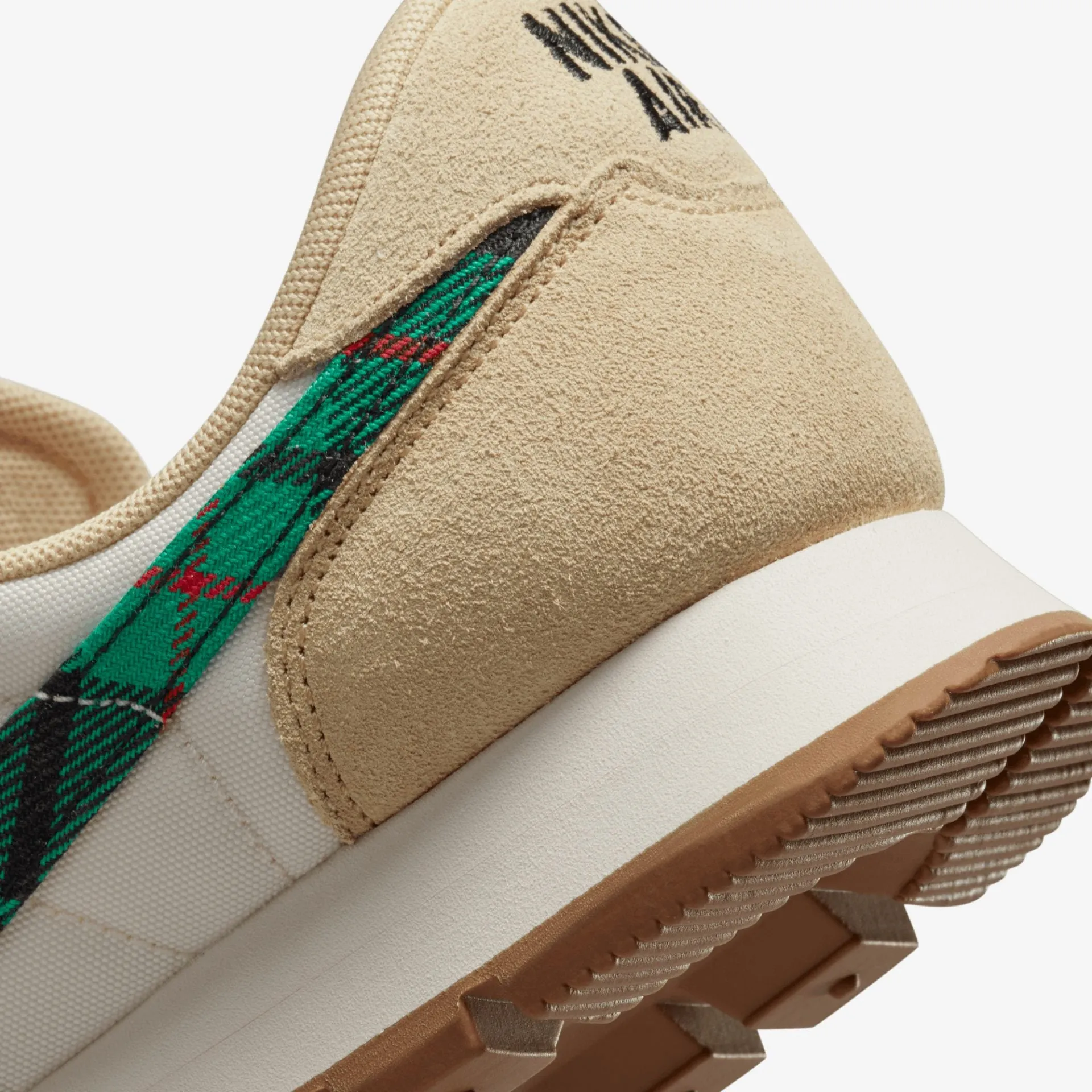 Nike | AIR PEGASUS '83 SE { PALE IVORY/STADIUM GREEN-TEAM GOLD