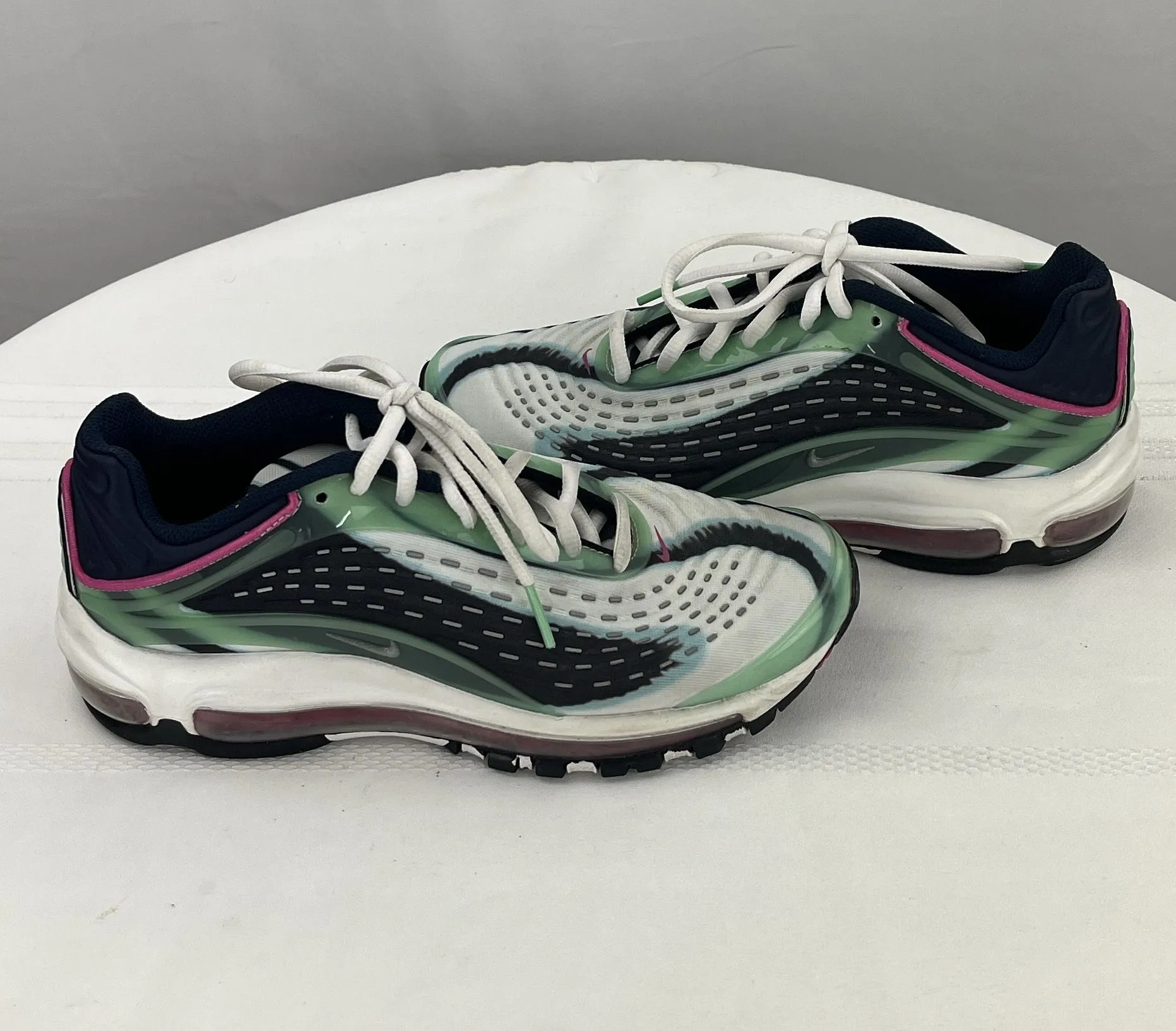 Nike Girl's Air Max Deluxe Green/White Striped Running Sneakers Youth 5.5