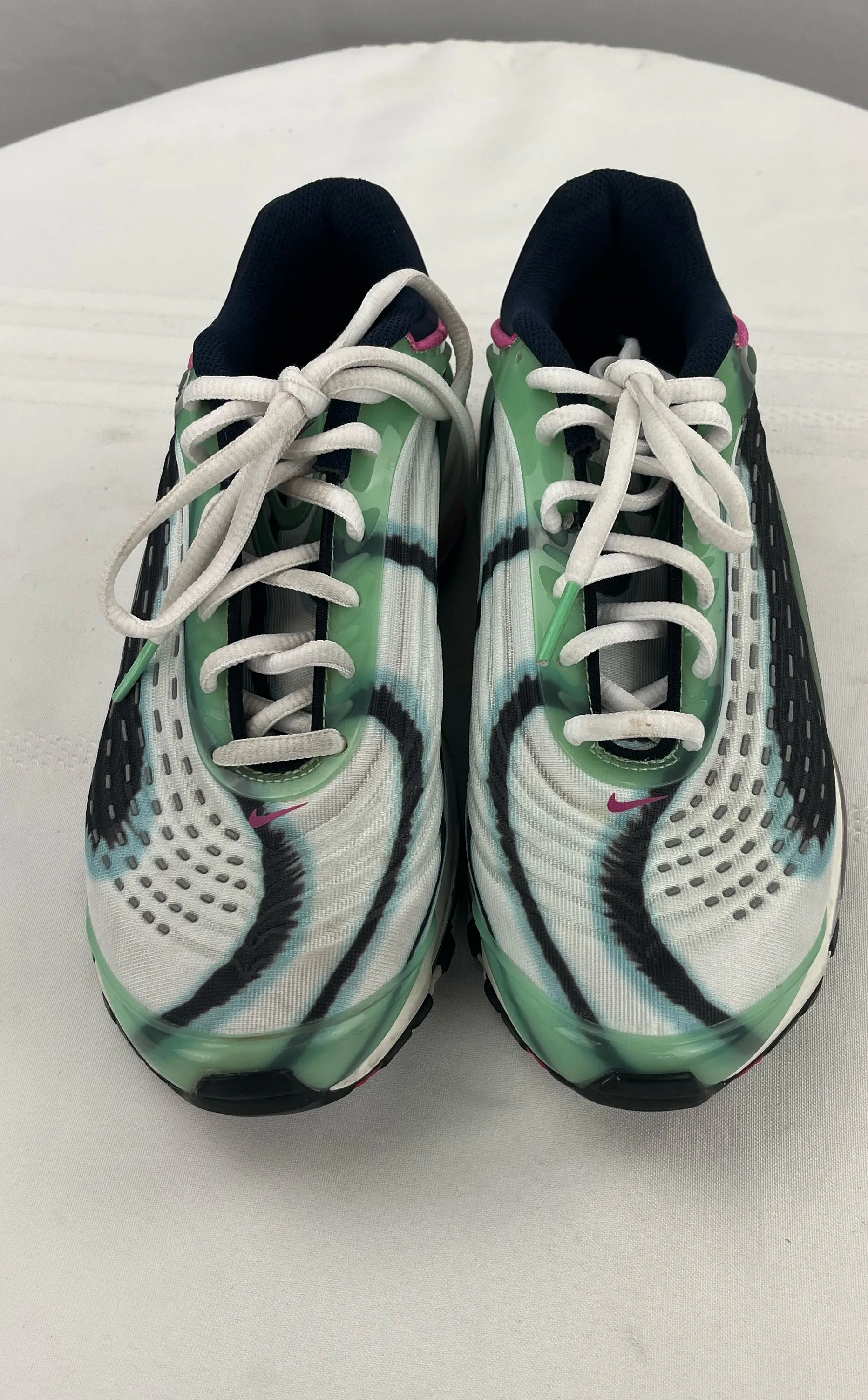 Nike Girl's Air Max Deluxe Green/White Striped Running Sneakers Youth 5.5