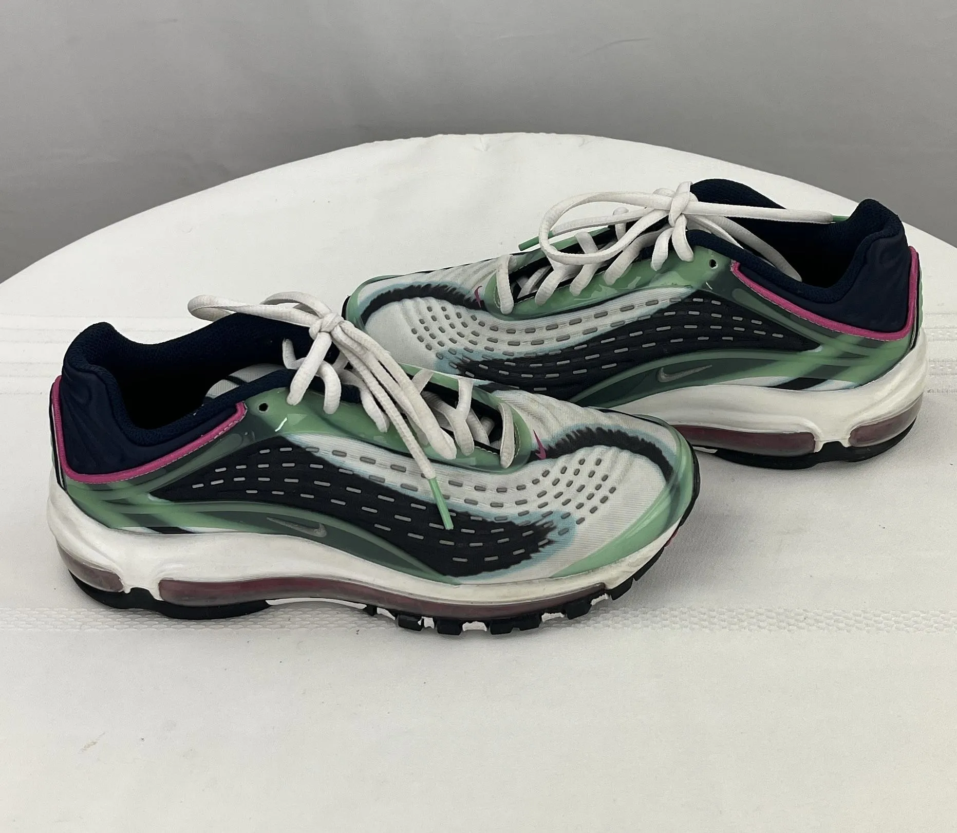 Nike Girl's Air Max Deluxe Green/White Striped Running Sneakers Youth 5.5