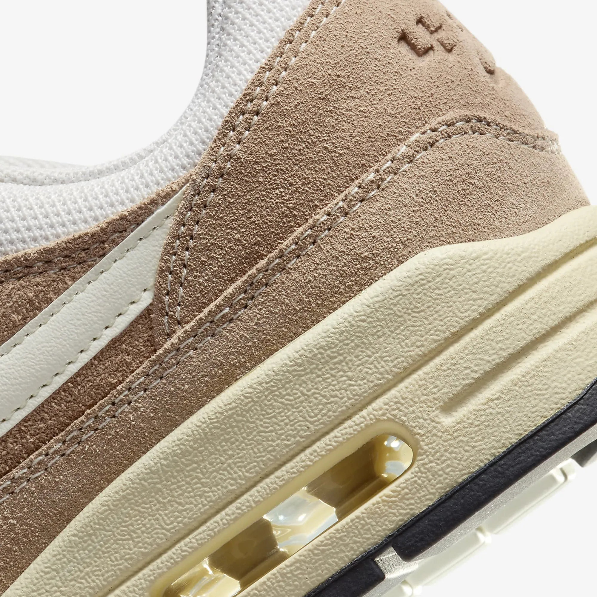 Nike | WMN'S AIR MAX 1 '87 SE { SAIL/KHAKI-COCONUT MILK-LT OREWOOD BRN