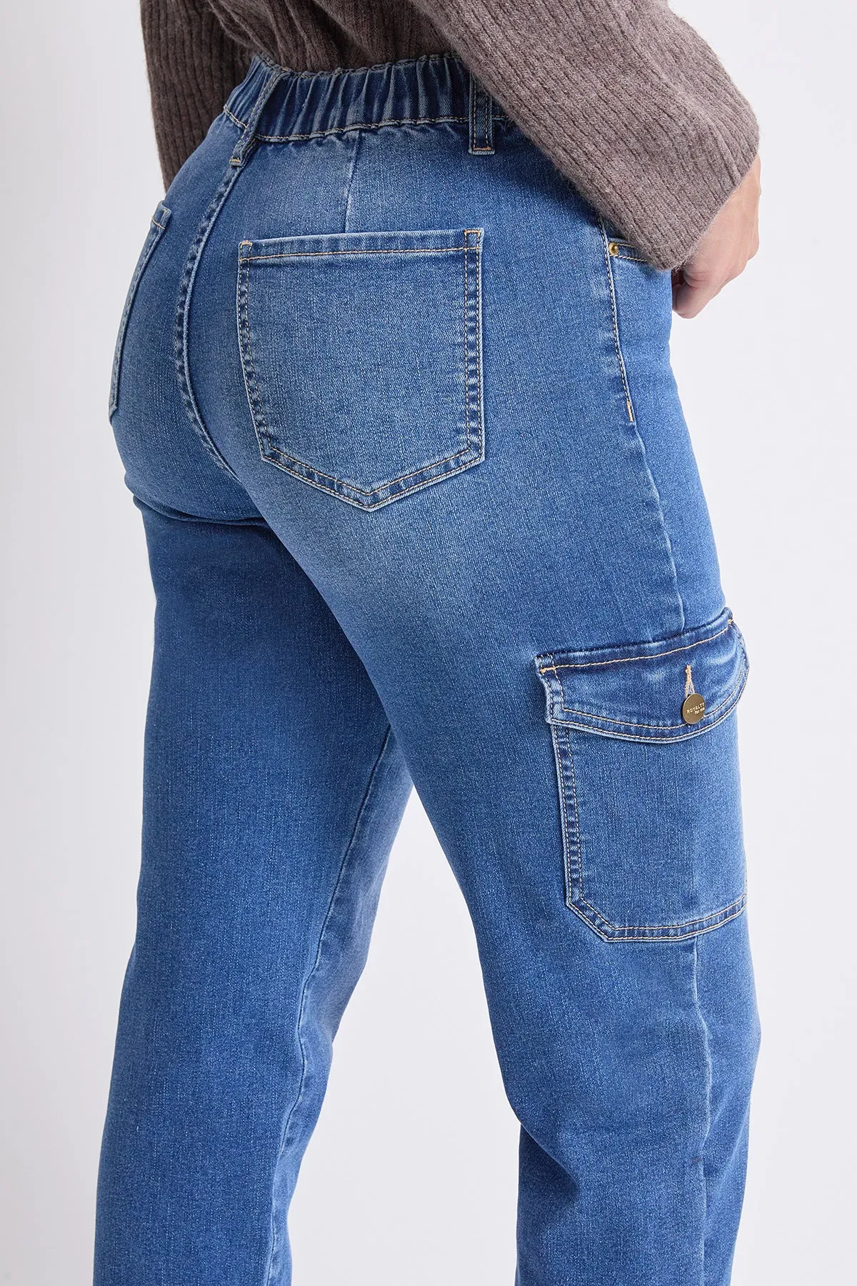 Women's High Rise Slim Straight Cargo Jeans